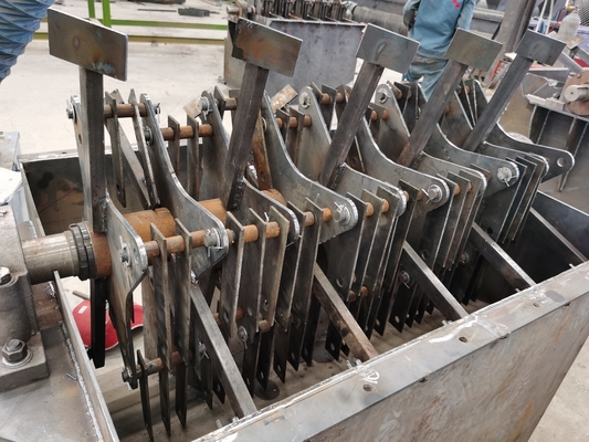 2000r/min Cage Crusher Machine for Crushing Materials Advantage Not Easy to Block Easy