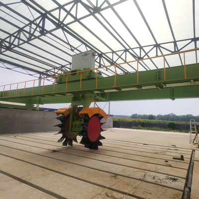Organic Fertilizer Low Energy Consumption Wheel Type Compost Turner for Farms 10000 KG